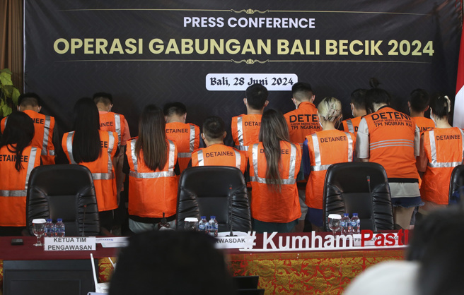 Otoritas Indonesia Menangkap 103 Warga Taiwan Atas Dugaan Keterlibatan Kejahatan Siber. Pihak Berwenang: Akan Segera Dideportasi