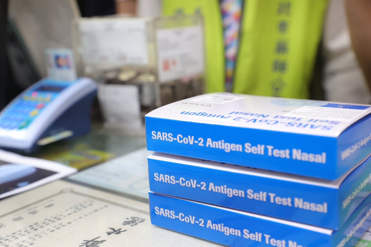 Masih Ada Tes Antigen di Rumah? Kasus COVID-19 di Taiwan Meningkat, Pakar Sarankan Golongan Ini untuk Lakukan Tes 2 Kali dalam 5 Hari.