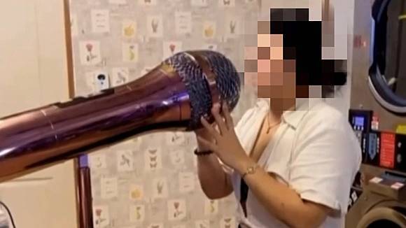 Bosen Ketika Lagi Menunggu? Toko Laundry Koin Ini Sedia Mikrofon Raksasa untuk Karaoke