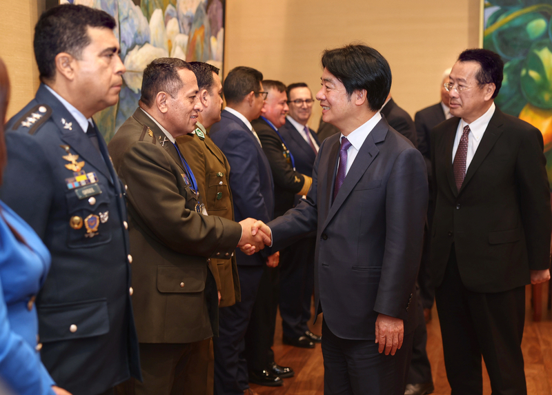 Pertemuan dengan Perwira Militer Senior Spanyol, Presiden: Simbol Kerja Sama Militer dan Keamanan
