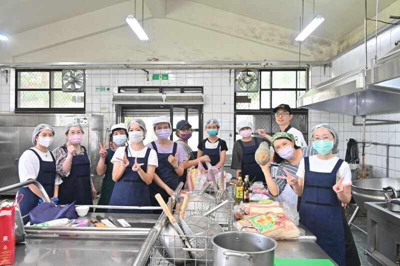 Kelas Kontes Makan Siang Sekolah Dibuka untuk Para Pekerja dan Anak-anak