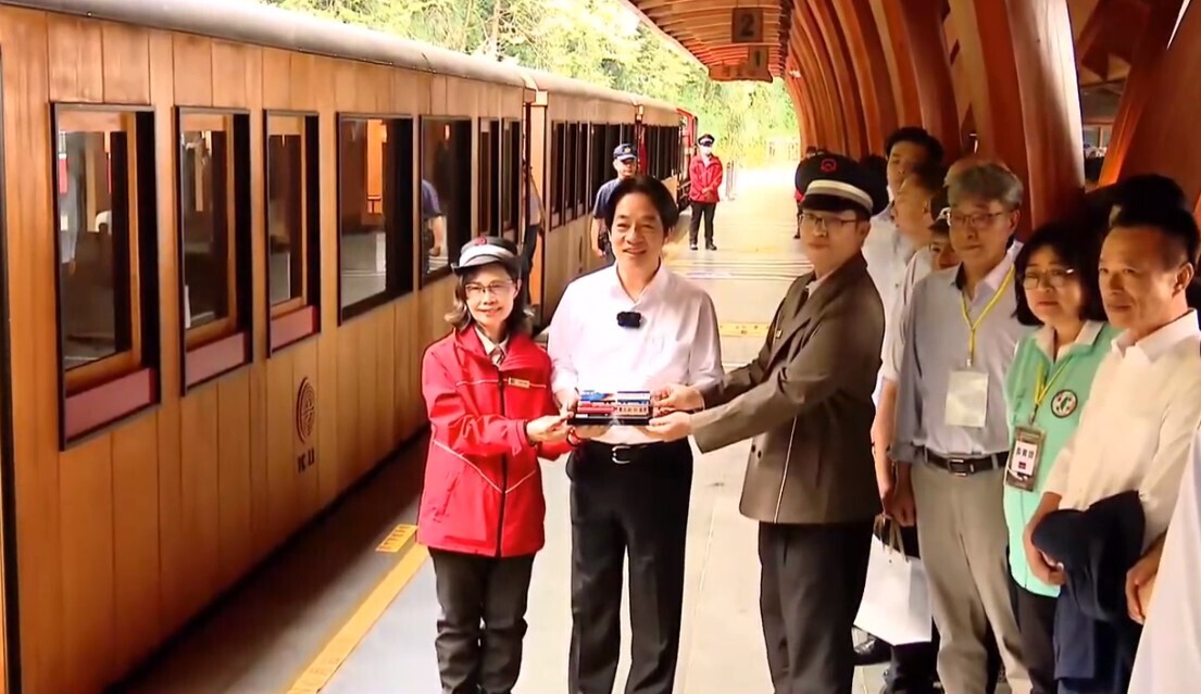 Presiden Lai akan Melanjutkan Rencana Poros Besar Alishan untuk Majukan Pariwisata di Chiayi dan Seluruh Taiwan