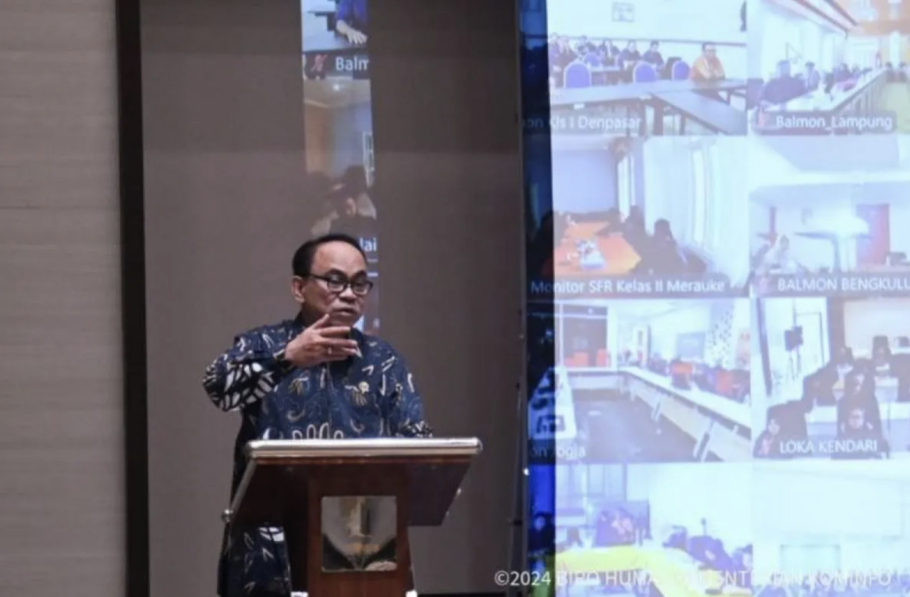 Menkominfo Sebut Berantas Judi Online Hanya Butuh 