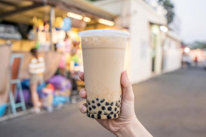 Wanita 26 Tahun “Minum 6 Gelas Bubble Tea dalam Sehari!” Ini Akibatnya! Dokter:  Dadanya Mengeluarkan Nanah Hijau Berbau Busuk