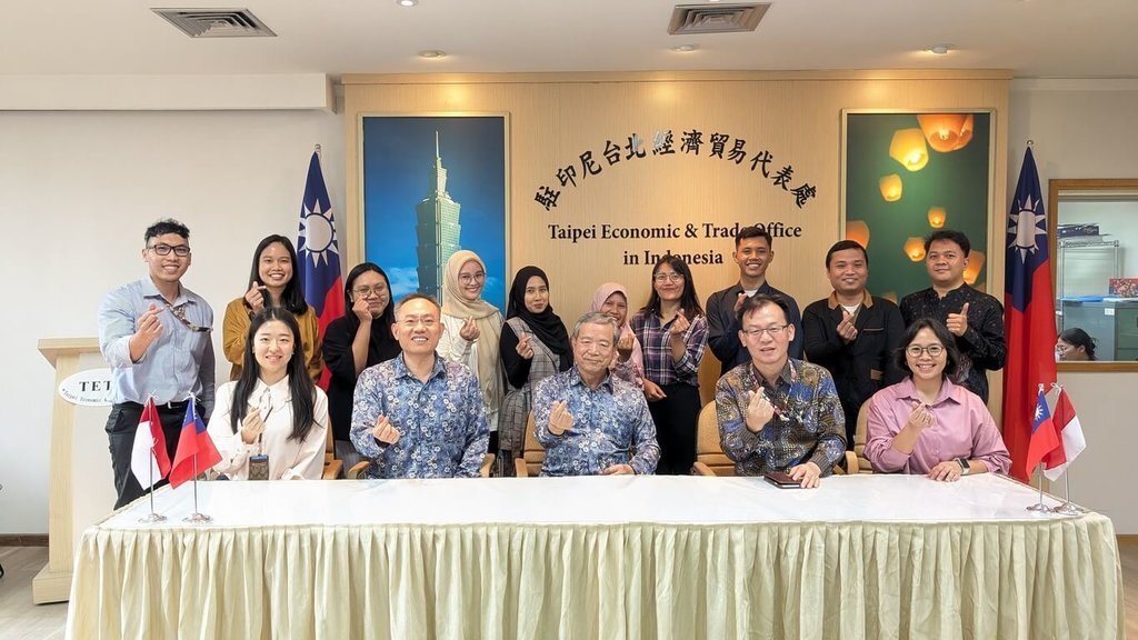 Pengarahan Sebelum Keberangkatan kepada Mahasiswa Penerima Beasiswa “Taiwan International Cooperation and Development Fund (ICDF) International Higher Education Scholarship Program”
