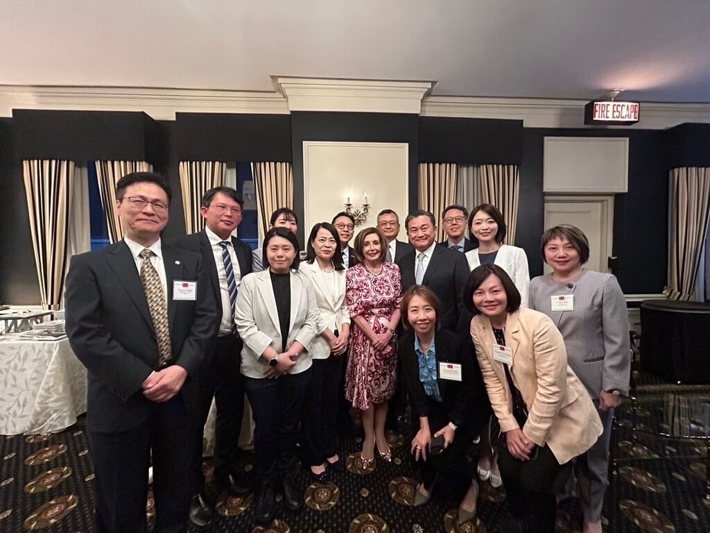 Rombongan Taiwan Pengamat Pemilu Bertukar Pandangan dengan Politisi AS, Nancy Pelosi Berharap Memperdalam Hubungan Ekonomi Perdagangan Taiwan-AS