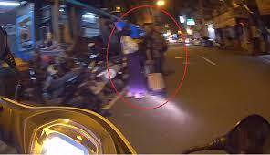 4 PMI Didatangi Polisi Saat Menunggu Taksi Sambil Menyeret Koper di Tengah Malam, Ternyata Semuanya Berstatus Hilang Kontak (Ilegal)
