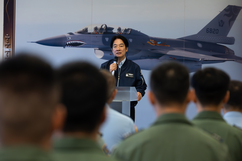 Presiden Lai Pimpin Upacara Mengenang Jasa Pahlawan, Apresiasi Tentara Yang Membela Pertahanan Nasional