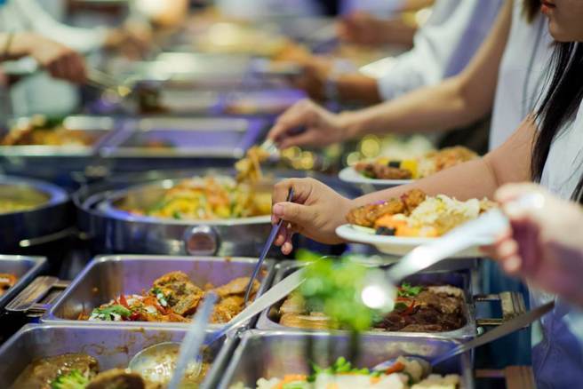 Hidden Gem! Warganet Ungkap Kantin Karyawan di Tengah Kota Taipei yang Murah dan Isi Banyak, Banyak Orang Berbondong-bondong Mendatanginya