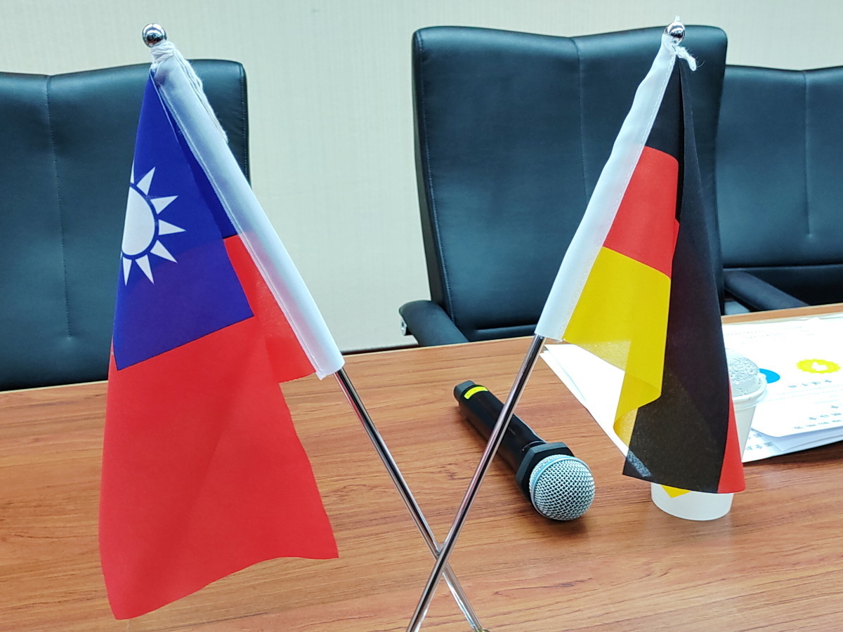 Kapal Perang Memasuki Selat Taiwan: Jerman Bulan September, Kanada Bulan Juni; Kemenlu: Menjaga Kebebasan Bernavigasi