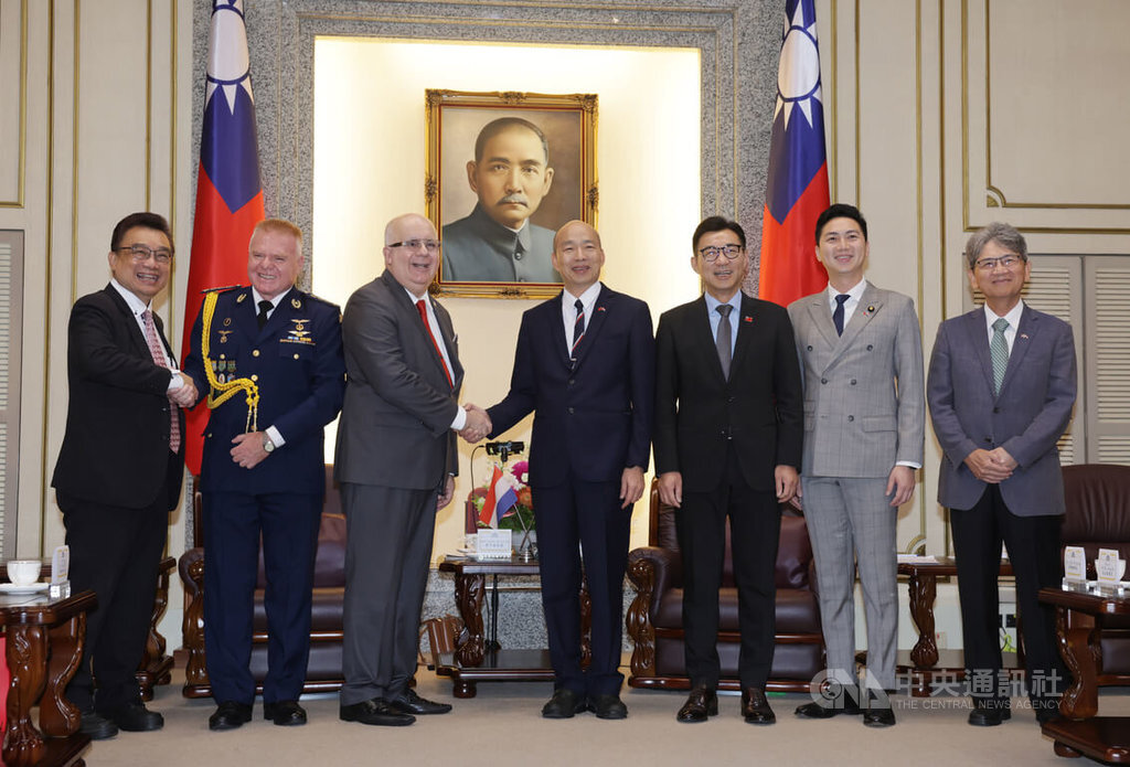 Kunjungan Dubes Paraguay ke Yuan Legislatif, Hubungan Taiwan – Paraguay Sekokoh Batu Karang