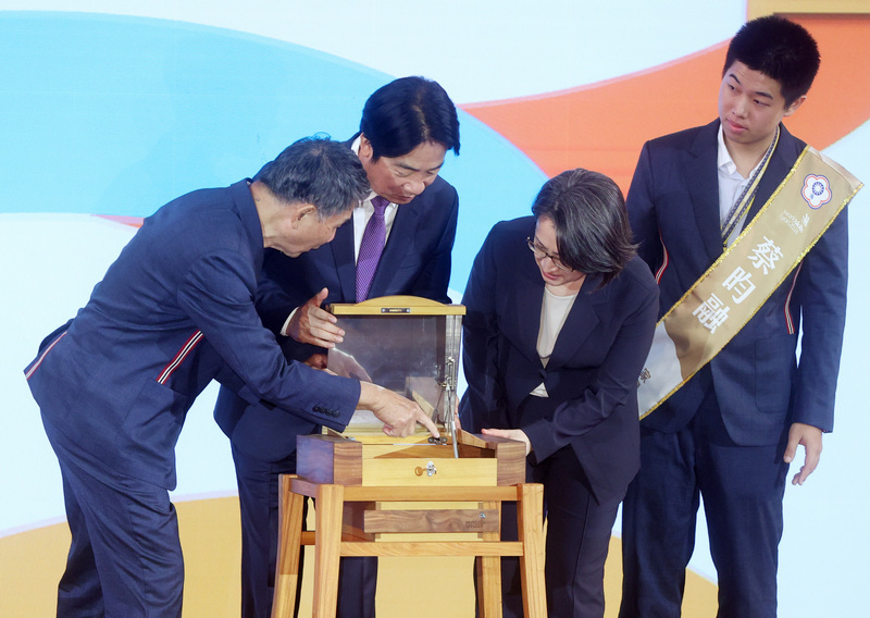 Presiden Lai Temui Delegasi Taiwan untuk Kompetisi WorldSkills ke-47, Tegaskan Peningkatan Investasi Pendidikan Teknik dan Kejuruan