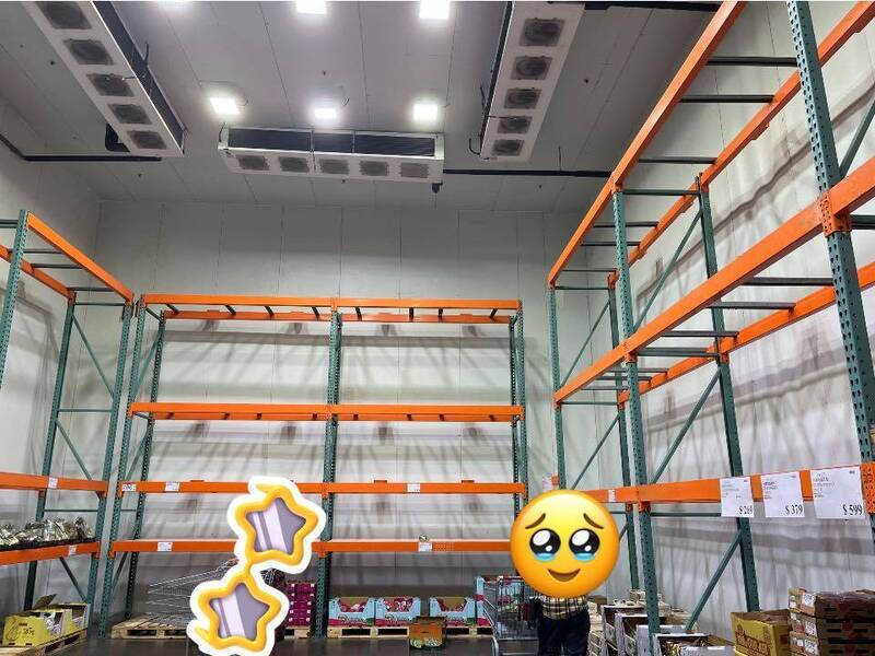 Rak Tiga Tingkat di Pusat Perbelanjaan Costco Ludes, Netizen: Bak Akhir Dunia