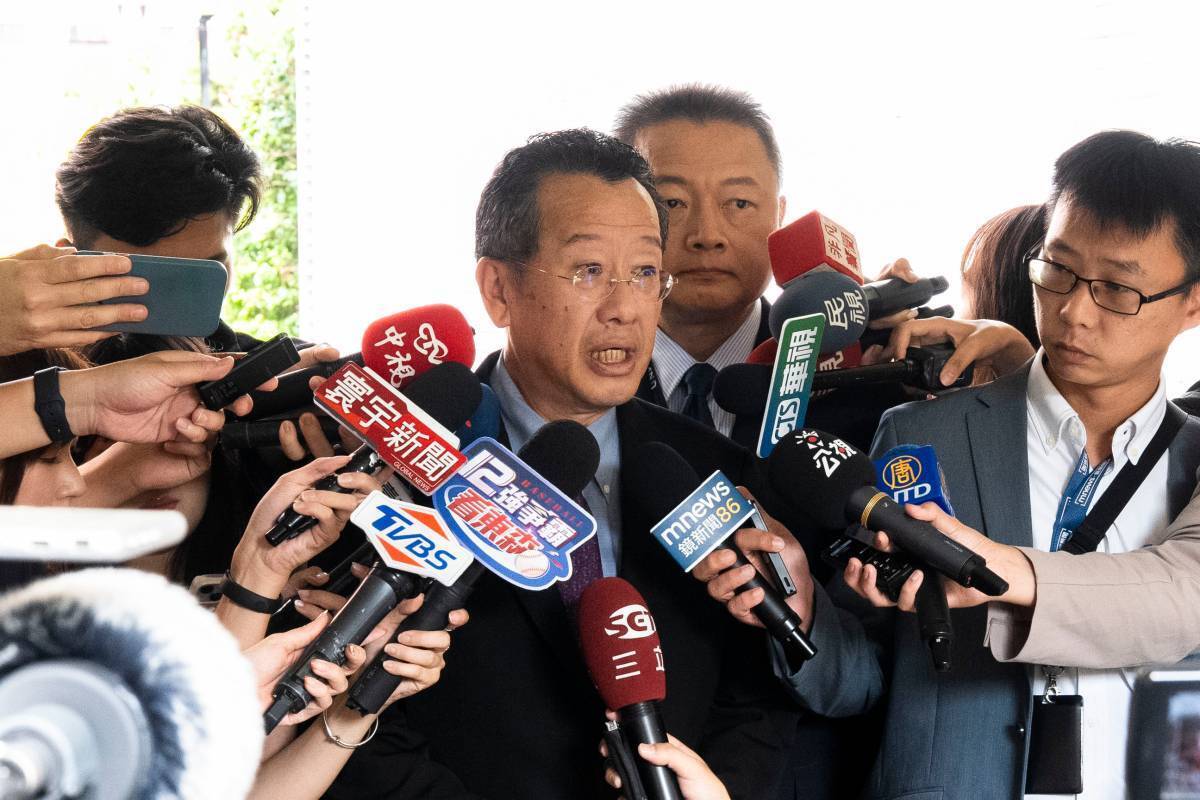RRT Mengadopsi “Strategi Anakonda” untuk Memblokade Taiwan? Menhan: Ekspansi RRT selalu Ada