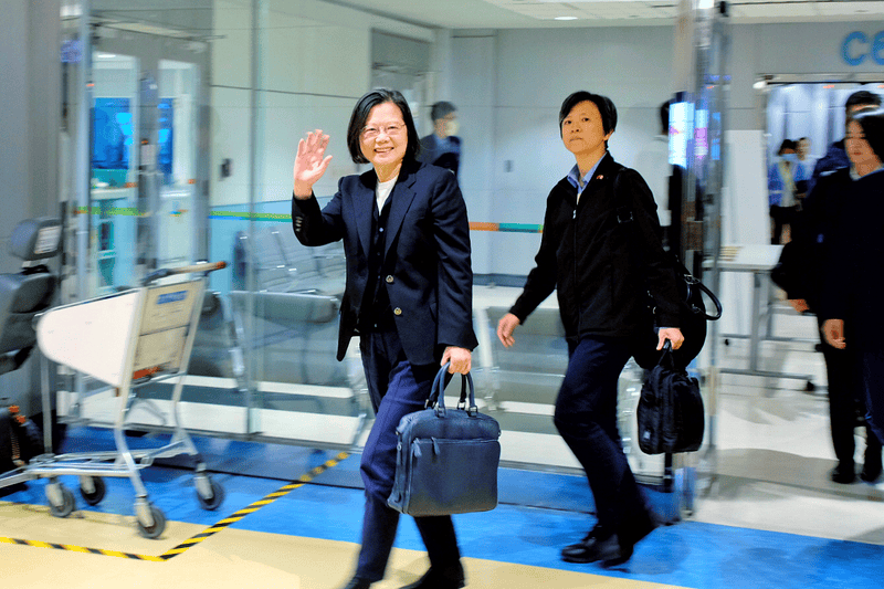 Diundang Hadiri Forum Halifax, Tsai Ing-wen Kembali ke Taiwan Dini Hari Ini