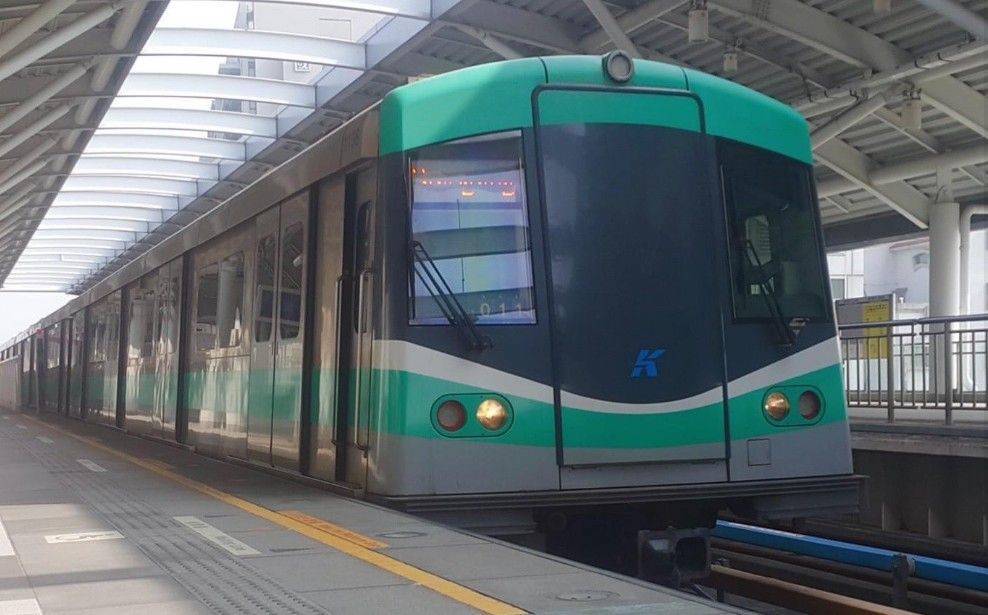 Cuek dan Tidak Peduli, Seorang Pria di Kaohsiung Merokok di Dalam Gerbong MRT! Pihak MRT Langsung Bertindak!