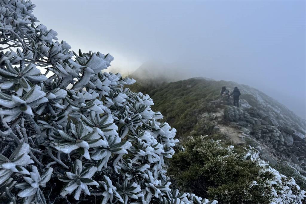 Massa Udara Dingin Menerpa! 2 Gunung di Taiwan Ini Diprediksi akan Turun Salju, CWA: Hawa yang Lebih Dingin akan Datang Setelah Ini, Perhatikan Waktu di Bawah