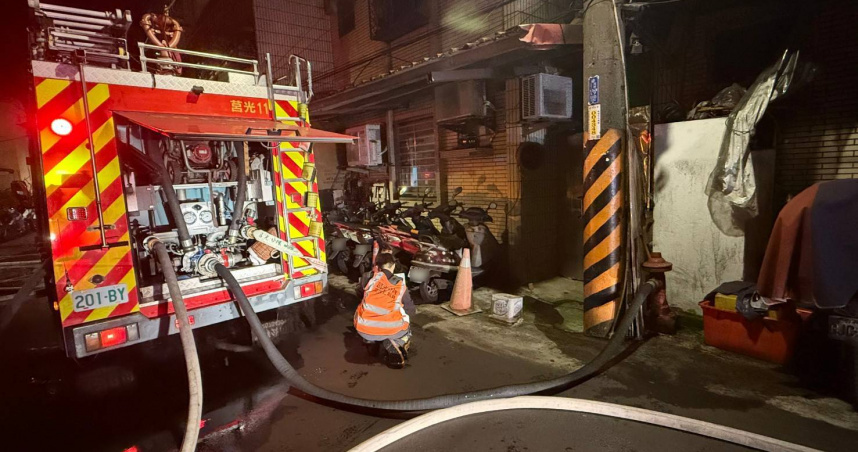 Keluhkan Sang Ibunda Terlalu Suka Mengatur dan Cerewet, Anak Bakar Rumah, Ibunda Alami Luka Bakar Parah di Bagian Wajah