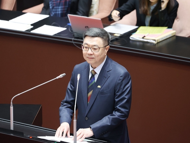 Laporan Pelaksanaan Kebijakan Pemerintah, PM Cho: Memperkuat Pertahanan Nasional Taiwan, Perkembangan Ekonomi dan Tantangan Demografi