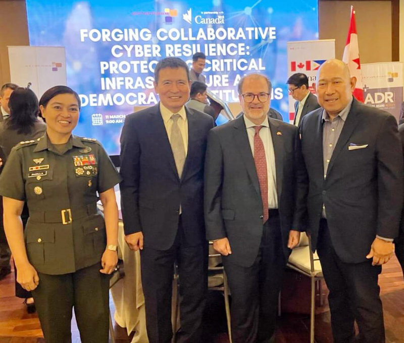 Kepala Perwakilan Taiwan untuk Filipina Berbagai Pengalaman Taiwan Dalam Seminar Keamanan Internet Think Tank Filipina