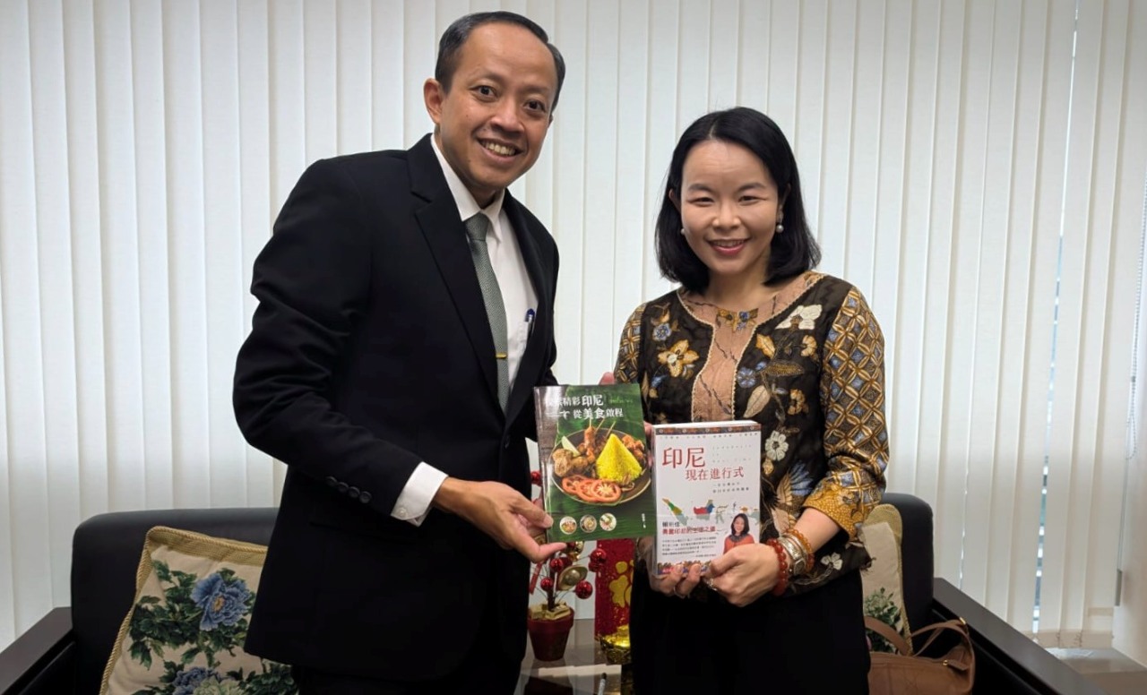 Di Negeri Rantau 190325: Jennifer Lai Bagikan Pengalaman Culture Shock di Indonesia Lewat Buku “Indonesia in Real Time”