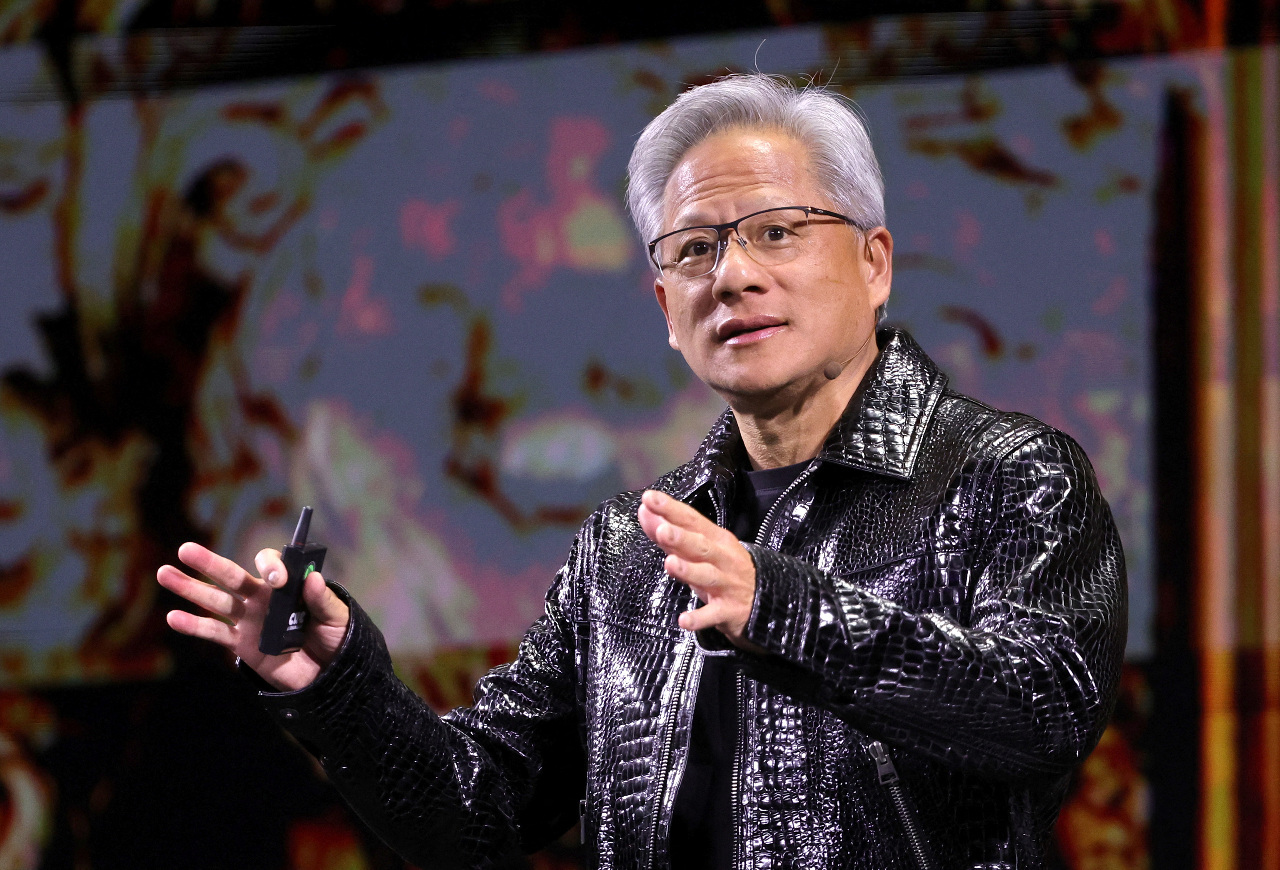 Jensen Huang dan DPR AS Mengadakan Pertemuan Tertutup, Memperingatkan Kemampuan AI Huawei