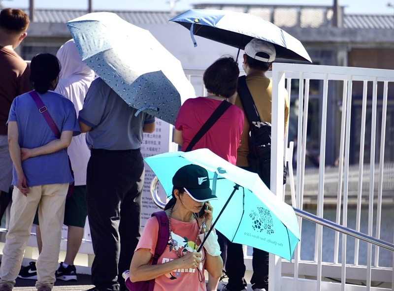 Terpanas Tahun Ini! Suhu di Kaohsiung Mencapai 38,8°C, CWA Rilis Peringatan Bagi Tujuh Kabupaten/Kota di Taiwan