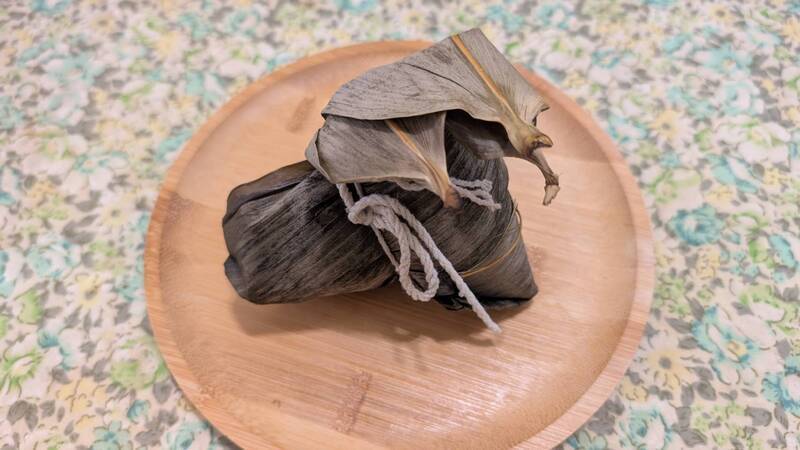 Bagaimana Membuang Daun Pembungkus Bacang? Dibuang Sampah Sisa Makanan Atau Sampah Biasa? Jangan Sampai Salah Buang!