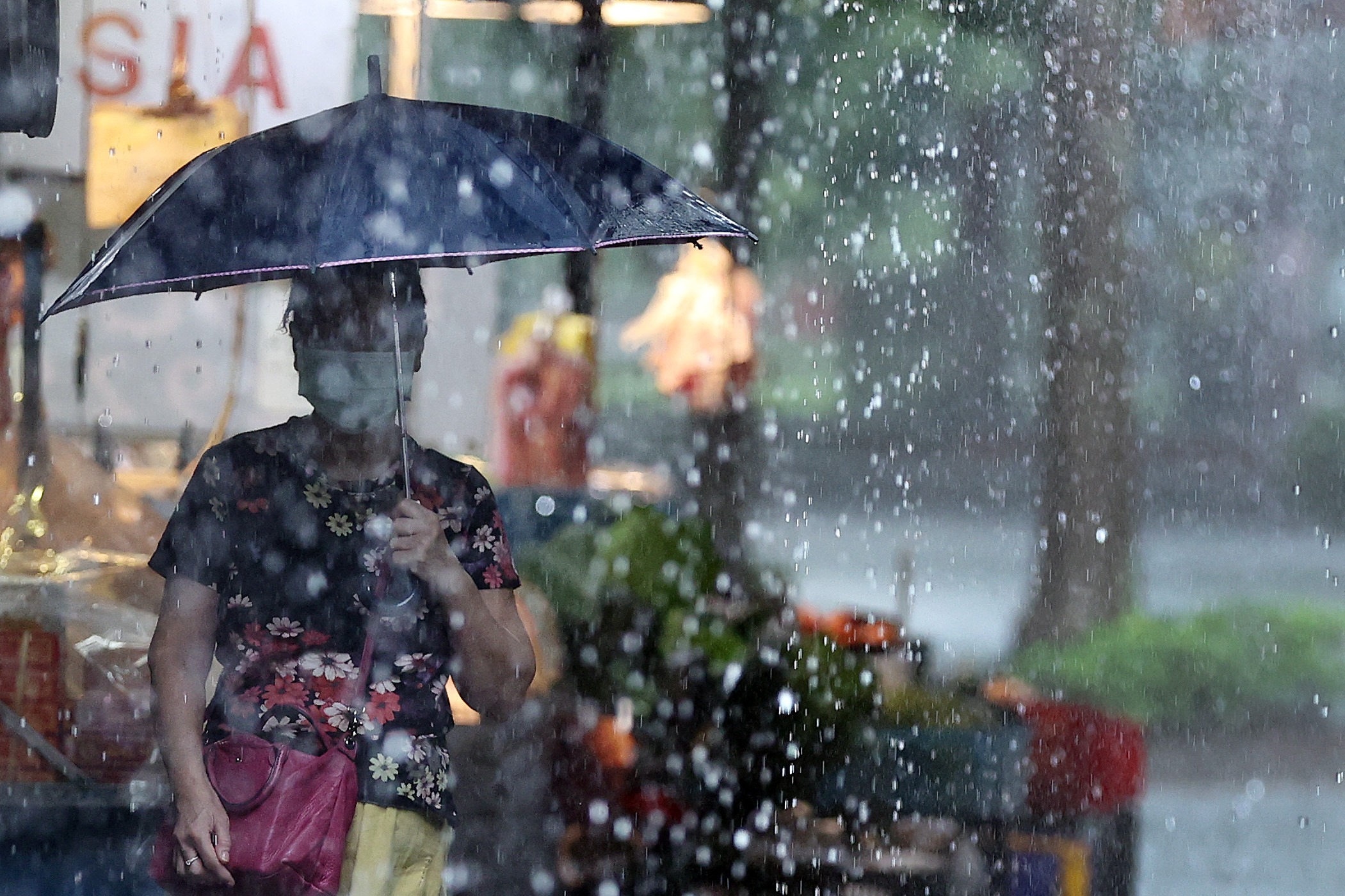 豪大雨到下周二！鄭明典：西南風增強對流影響時間拉長| 生活新聞| 生活| 聯合新聞網