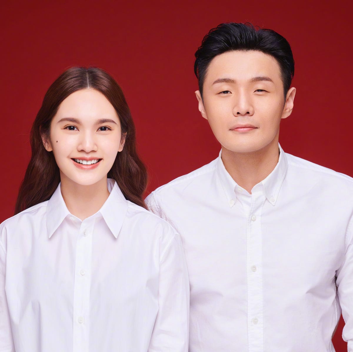 李榮浩楊丞琳結婚了?!領證現場照意外曝光、兩人正式回應婚訊