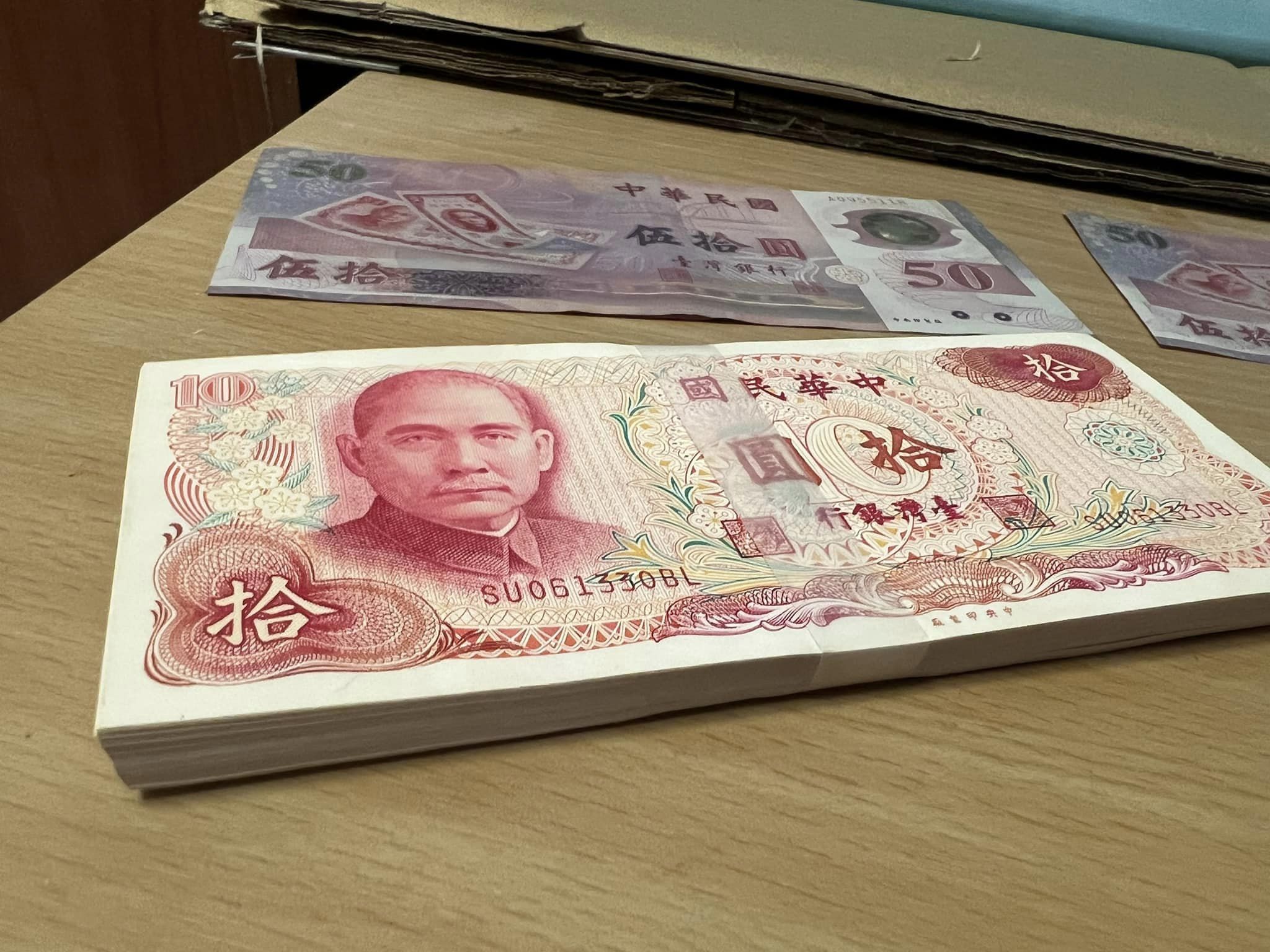 ▲▼             。（圖／翻攝自爆廢1公社）