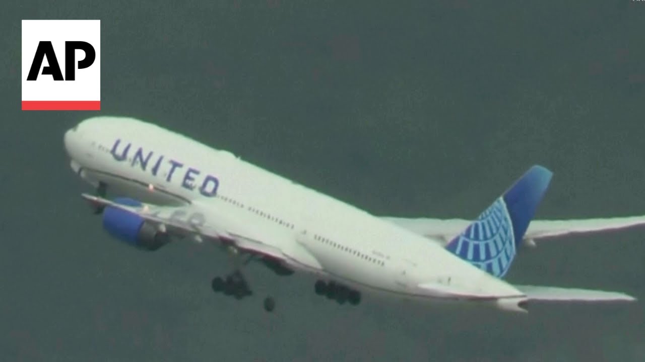 客機起飛「輪胎秒砸落」！美聯航再爆意外砸毀多車慘況曝│United Airlines│美國│聯合航空│TVBS新聞網
